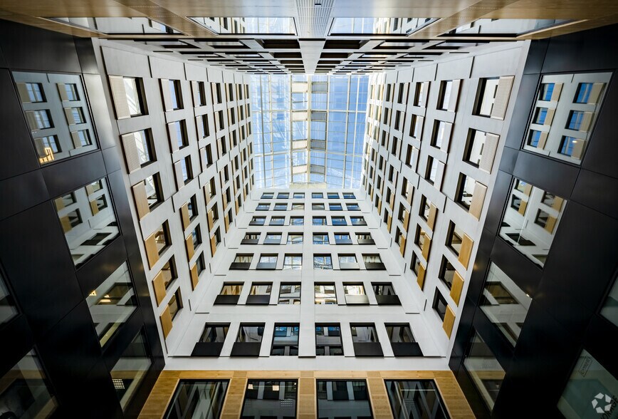 More Photos Of Anchorage Quay, Salford Office For Lease