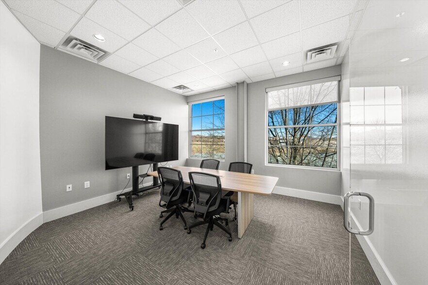 More Photos Of 2099 Thunderhead Rd, Knoxville Loft Creative Space For Sale