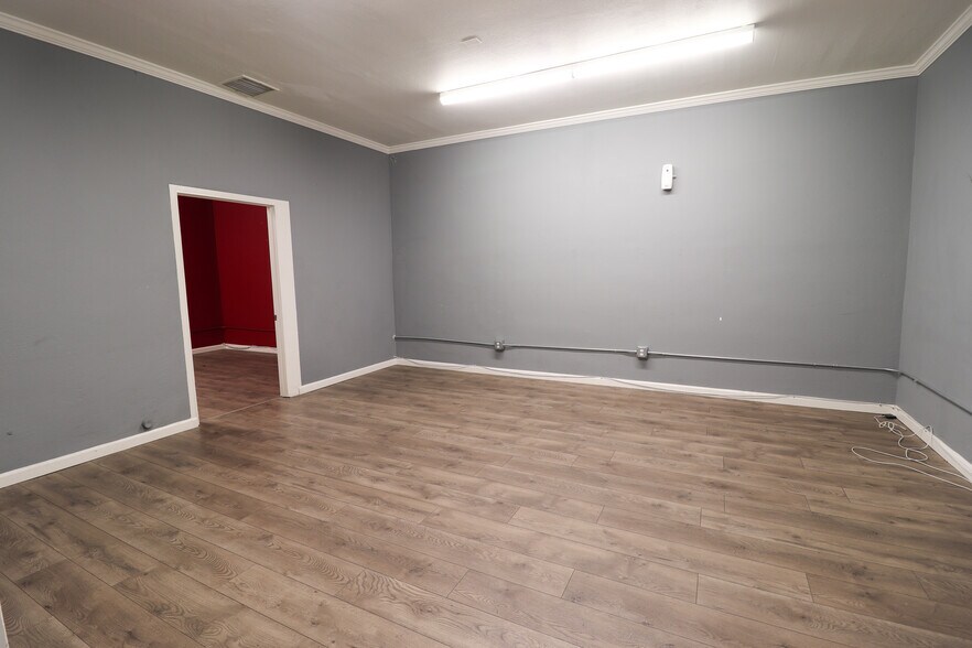 More Photos Of 3127 W Beverly Blvd, Montebello Storefront Retail Office For Sale