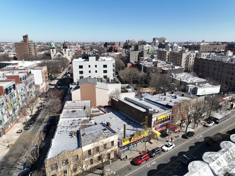 More Photos Of 755 Washington Ave, Brooklyn Service For Sale