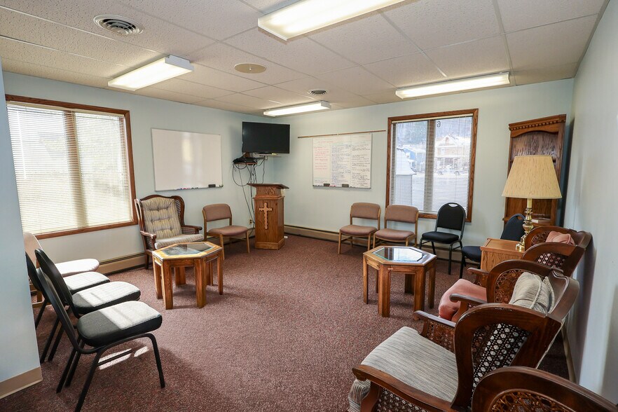 More Photos Of 1135 Buffalo St, Franklin Religious Facility For Sale