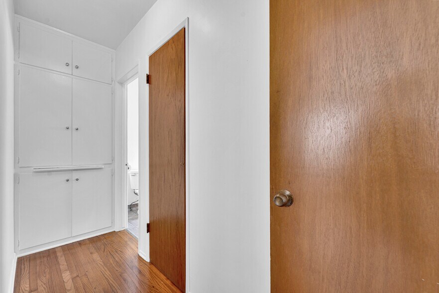 More Photos Of 938 15th St, Santa Monica Apartments For Sale