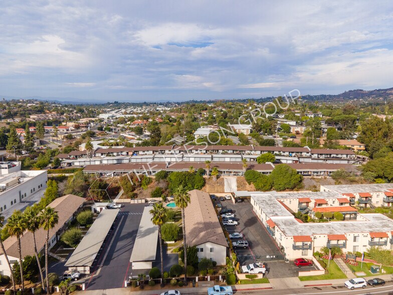 More Photos Of 1010 Clearbrook Ln, Vista Apartments For Sale