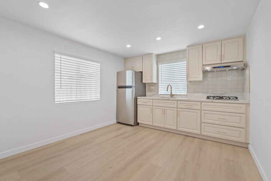 More Photos Of 1195 Georgia St, Imperial Beach Apartments For Sale