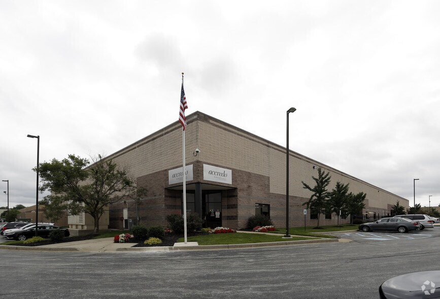 More Photos Of 2 Boulden Cir, New Castle Warehouse For Lease