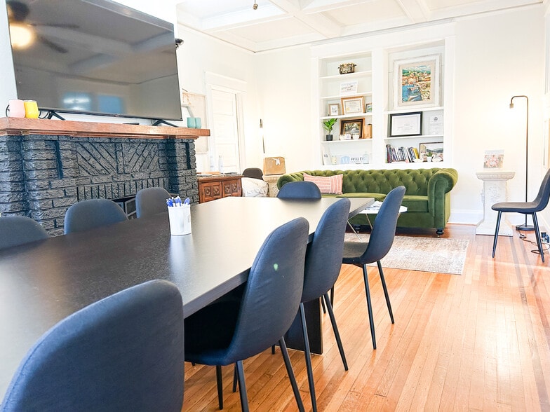 More Photos Of 815 S Missouri Ave, Lakeland Office For Sale