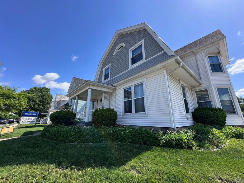 More Photos Of 661 S Main St, Bellefontaine Medical For Lease