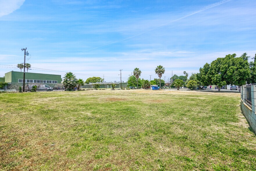 More Photos Of 109 S Aprilia Ave, Compton Religious Facility For Sale