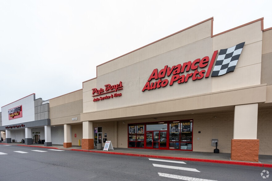 More Photos Of 10011-10115 Evergreen Way, Everett General Retail For Lease