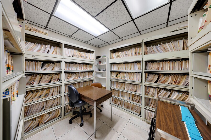 More Photos Of 9765 SW 184th St, Miami Office For Sale