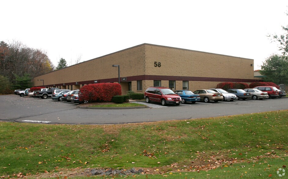 More Photos Of 58 Connecticut Ave, South Windsor Warehouse For Lease