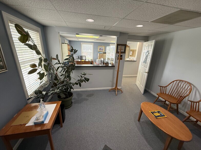 More Photos Of 243 US Route 1, Scarborough Medical For Sale
