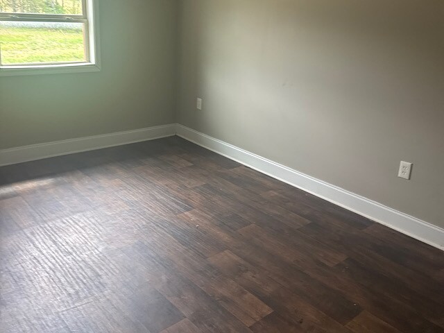 More Photos Of 14345 Bledsoe Rd, Athens Flex For Sale