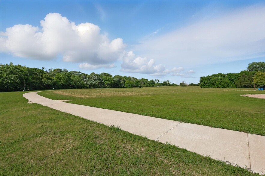 More Photos Of 699 W Wintergreen Rd, DeSoto Land For Sale