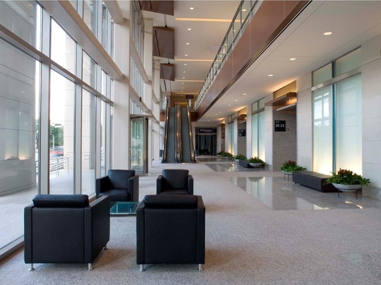 More Photos Of 6400 Fannin St, Houston Medical For Lease