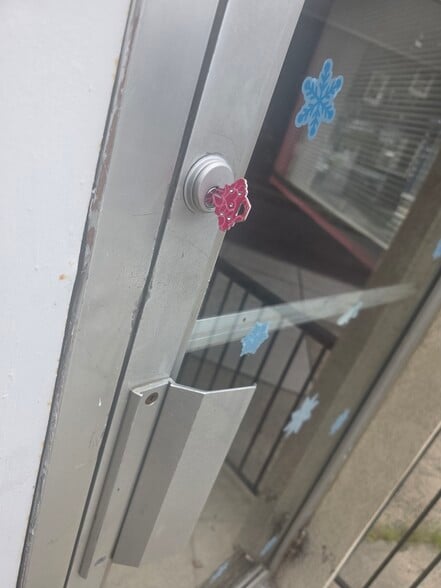 More Photos Of 17 Maolis Ave, Bloomfield Storefront Retail Residential For Sale