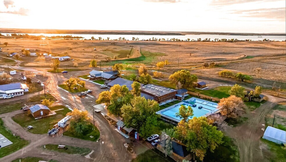 More Photos Of 669 Buffalo Trl, Saco Hotel For Sale