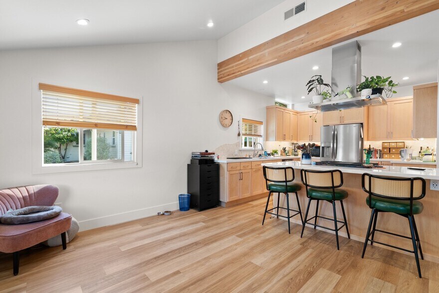 More Photos Of 420 Capitola Road Ext, Santa Cruz Apartments For Sale