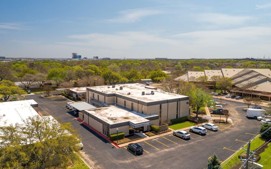 More Photos Of 11623 Angus Rd, Austin Unknown For Lease