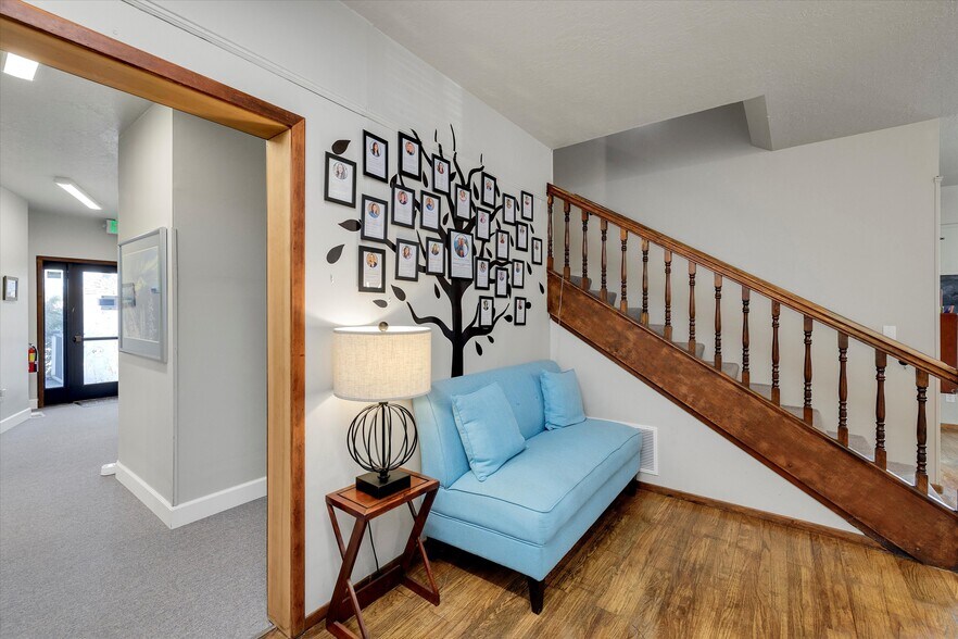 More Photos Of 113 N Elm St, Canby Restaurant For Sale