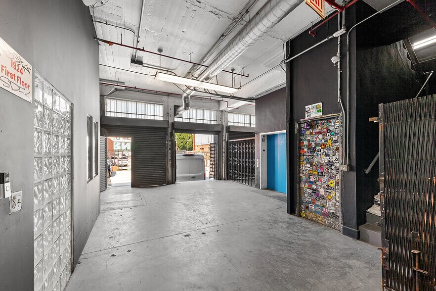 More Photos Of 1922 E 7th Pl, Los Angeles Light Manufacturing For Lease