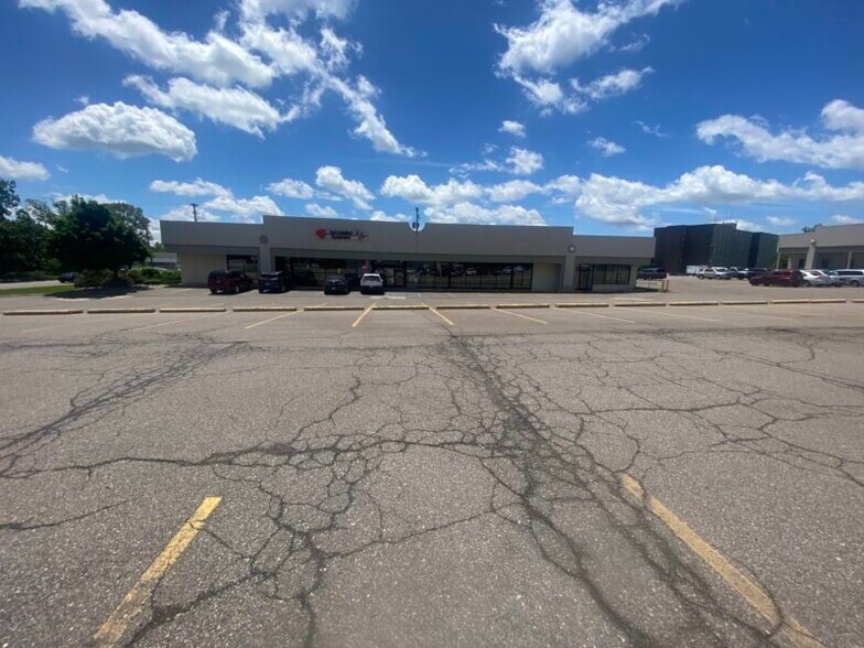 More Photos Of 2270 Ballenger Hwy, Flint Unknown For Lease
