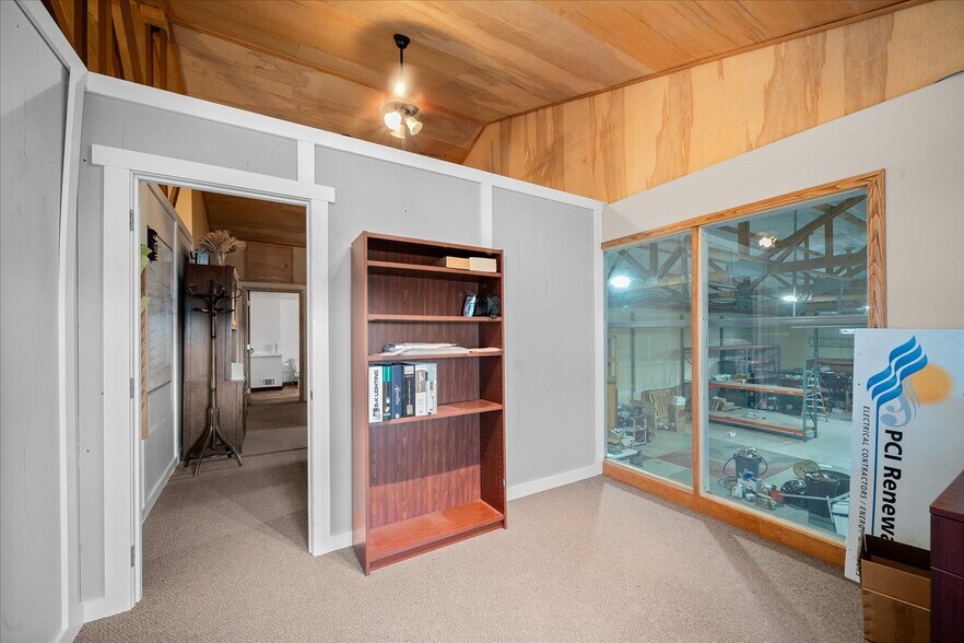More Photos Of 17220 E Cowley Ave, Spokane Valley Warehouse For Sale