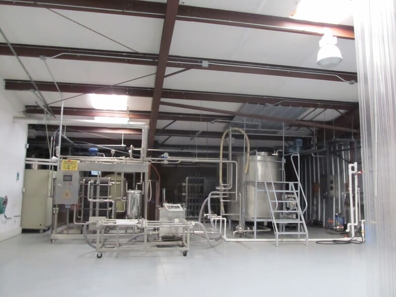 More Photos Of 3718 Bell St, Houston Warehouse For Lease