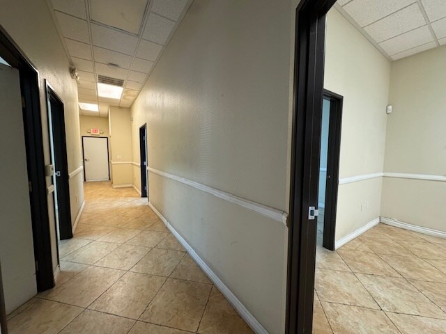 More Photos Of 5968 Edmond St, Las Vegas Warehouse For Lease