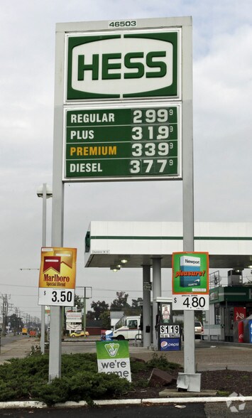 More Photos Of 4721 Jefferson Davis Hwy, Richmond Service Station For Sale
