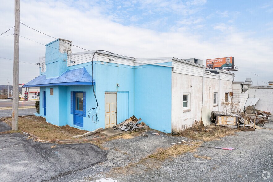 More Photos Of 14232 Kutztown Rd, Fleetwood Convenience Store For Sale