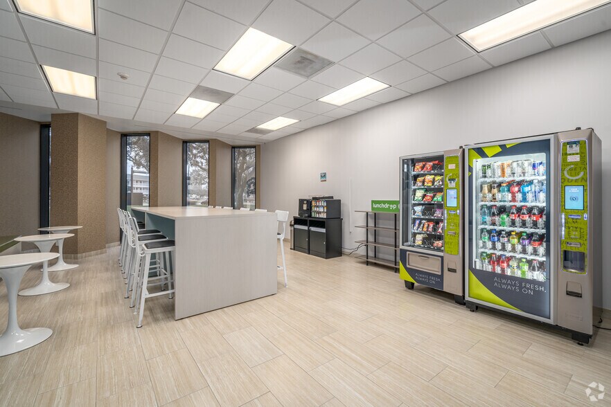 More Photos Of 4800 Sugar Grove Blvd, Stafford Office For Lease