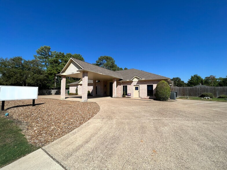 More Photos Of 11950 Louetta Rd, Houston Daycare Center For Sale