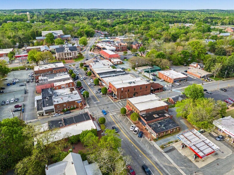 More Photos Of 119 Hillsboro St, Pittsboro Office For Sale