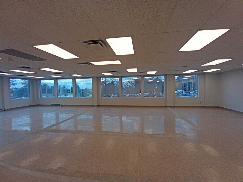 More Photos Of 745 Montreal Rd, Ottawa Medical For Lease