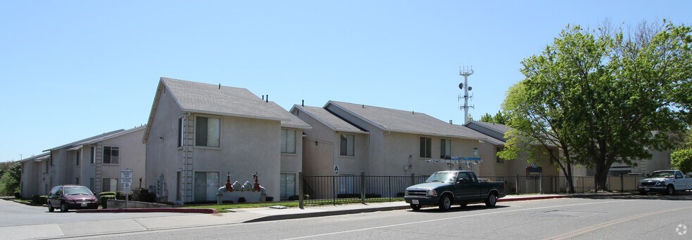 More Photos Of 32 E Main St, Winters Apartments For Sale