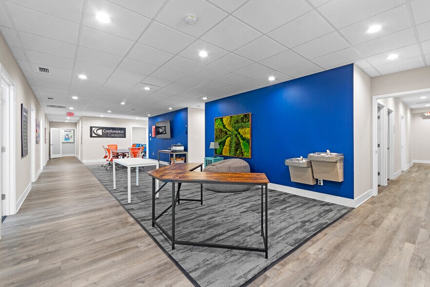 More Photos Of 2720 NW 6th St, Gainesville Medical For Lease