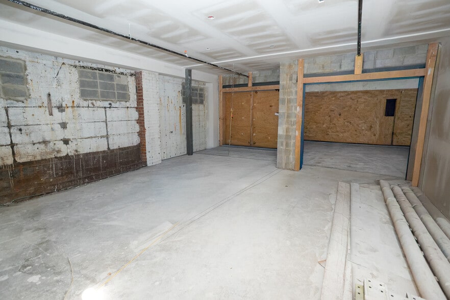 More Photos Of 15 Paterson Ave, Little Falls Storefront Retail Residential For Lease