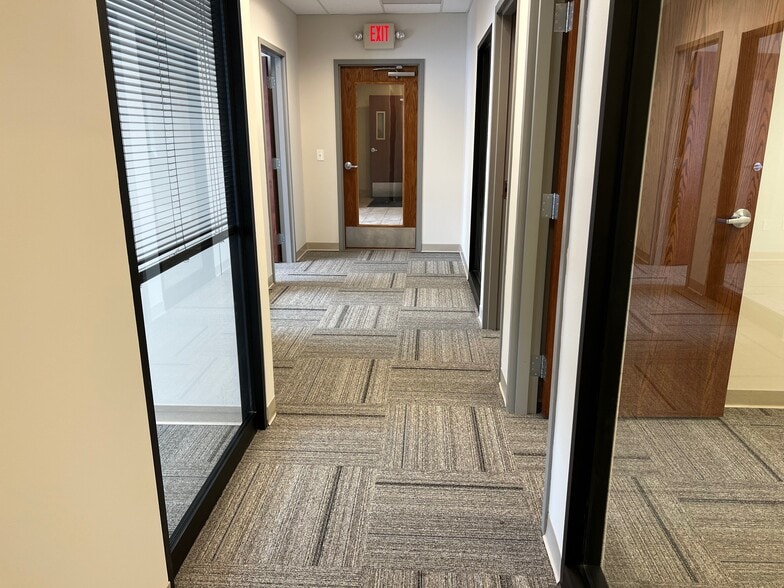 Primary Photo Of 2144 S State St, Ann Arbor Medical For Lease