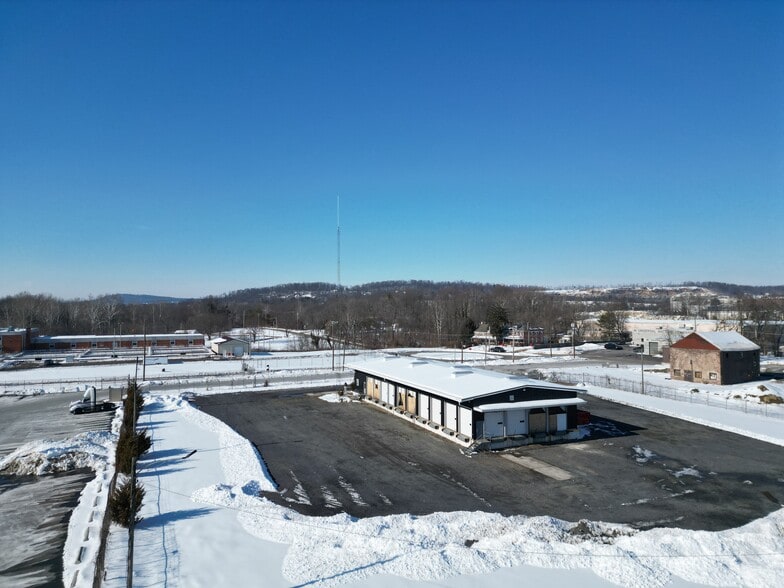 More Photos Of 622 Old Reading Pike, Stowe Truck Terminal For Lease
