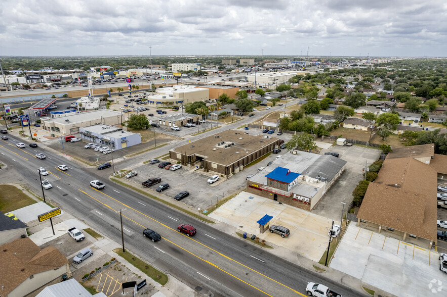 More Photos Of 4949 Everhart Rd, Corpus Christi Loft Creative Space For Lease