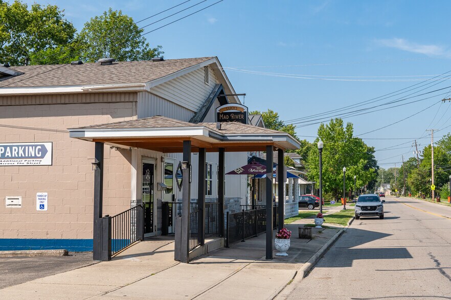 More Photos Of 108-111 W Main St, Medway Restaurant For Sale