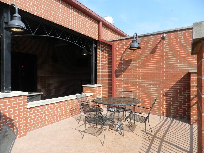 More Photos Of 309 E Main St, Carbondale Restaurant For Sale