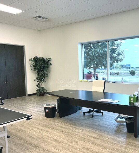 More Photos Of 1505 Volta Dr, Cedar Park Flex For Lease