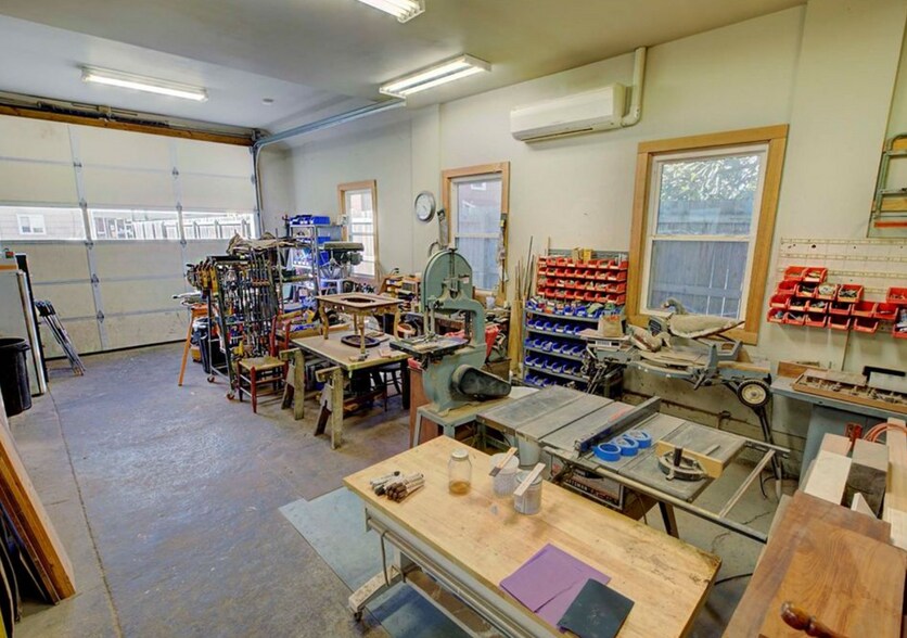 More Photos Of 55 Cross St, Urbanna General Retail For Sale