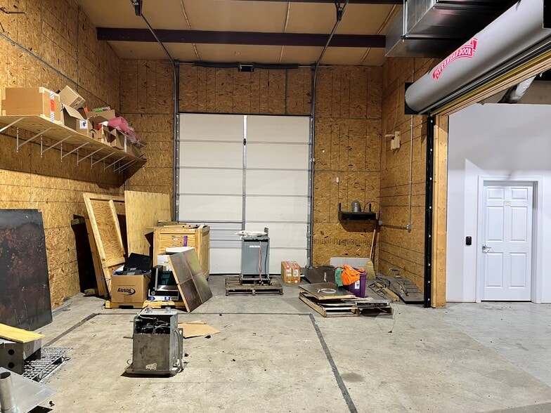 More Photos Of 4395 Sunnymeade Rd, Rustburg Industrial For Lease