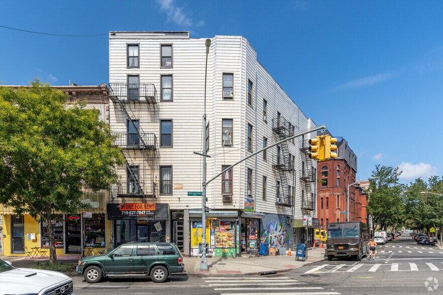 More Photos Of 381-383 Metropolitan Ave, Brooklyn Apartments For Lease