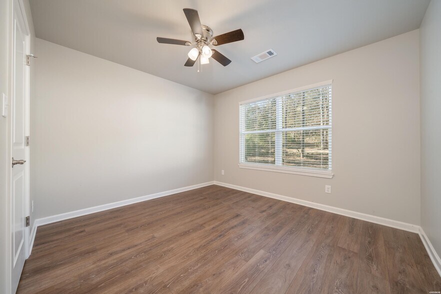 More Photos Of 102 & 106 Cheyenne St, Hot Springs National Park Apartments For Sale