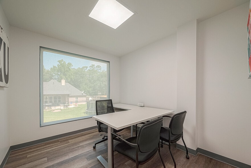 More Photos Of 32607 FM2978, Magnolia Office For Sale