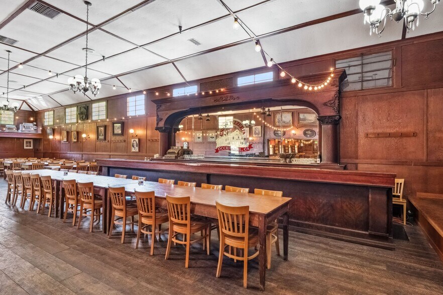 More Photos Of 3731 Main st, Occidental Restaurant For Sale